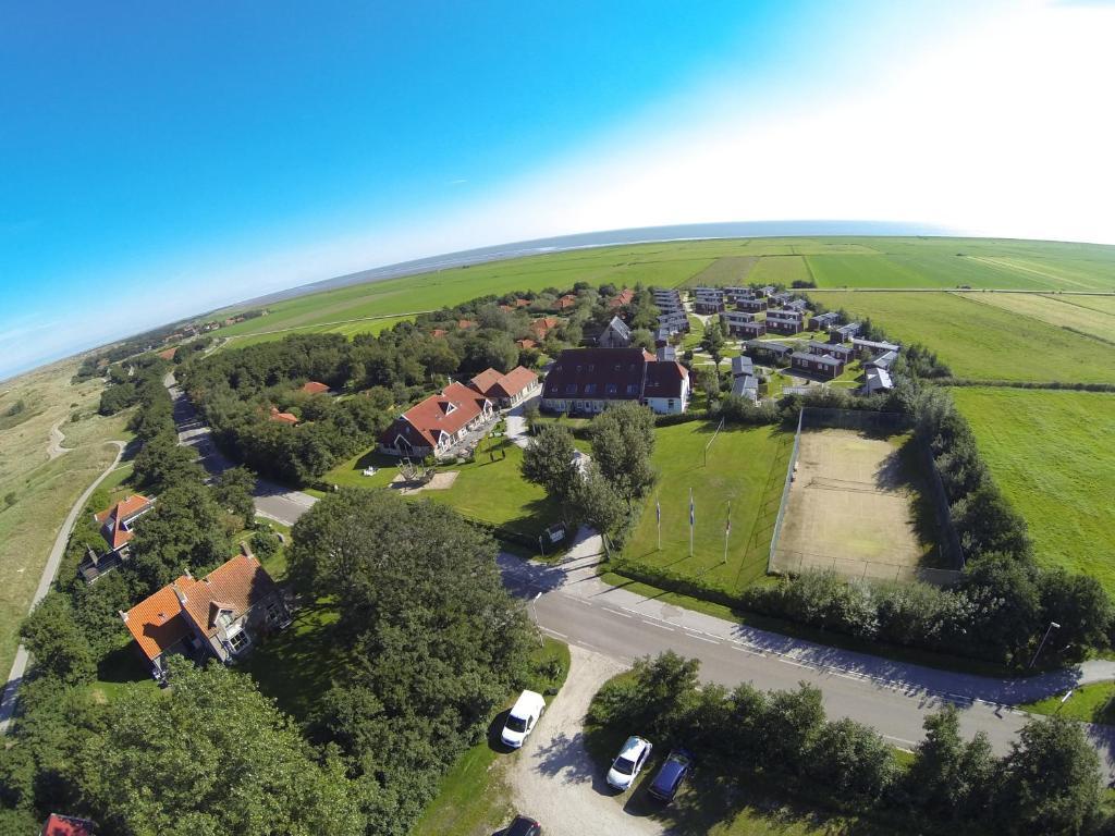 Appartementenhotel Tjermelan Terschelling Oosterend  Exterior foto